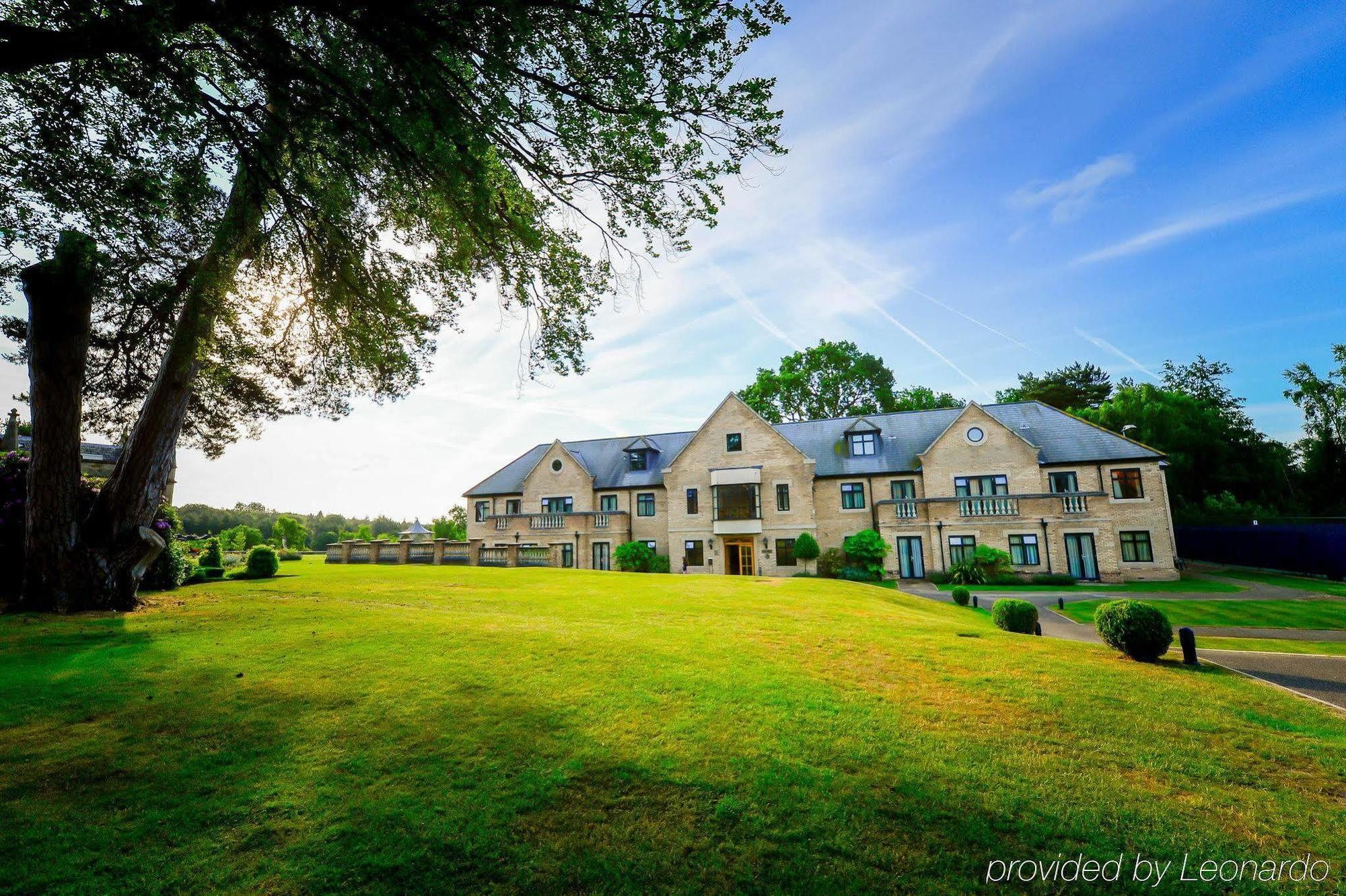 Foxhills Club & Resort Ottershaw Exterior foto